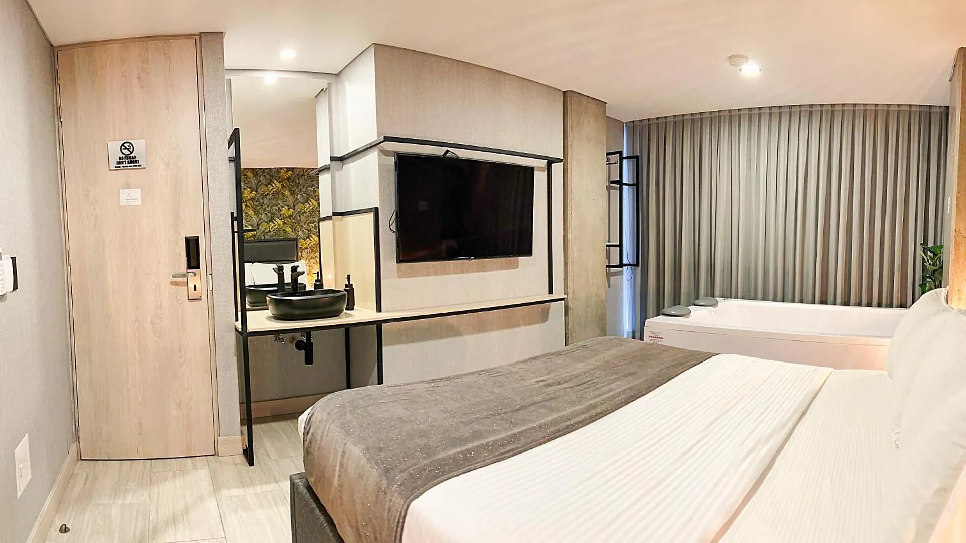 Vpv Suites Medellín