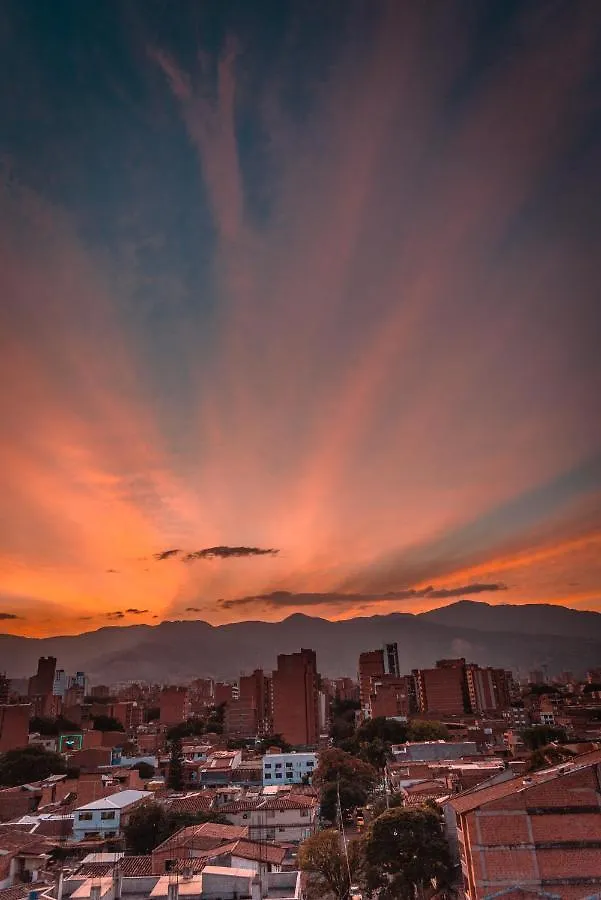 Hotel Vpv Suites Medellín