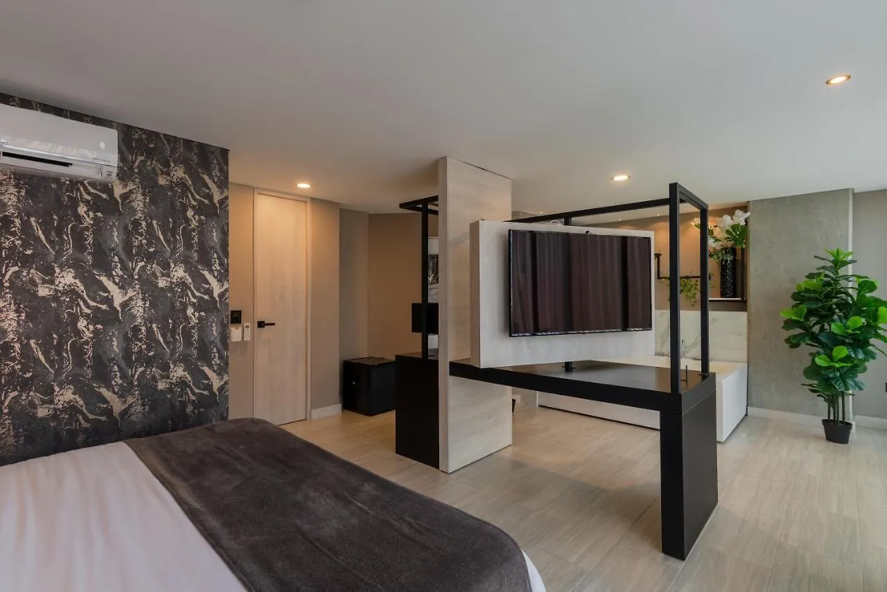 Hotel Vpv Suites Medellín