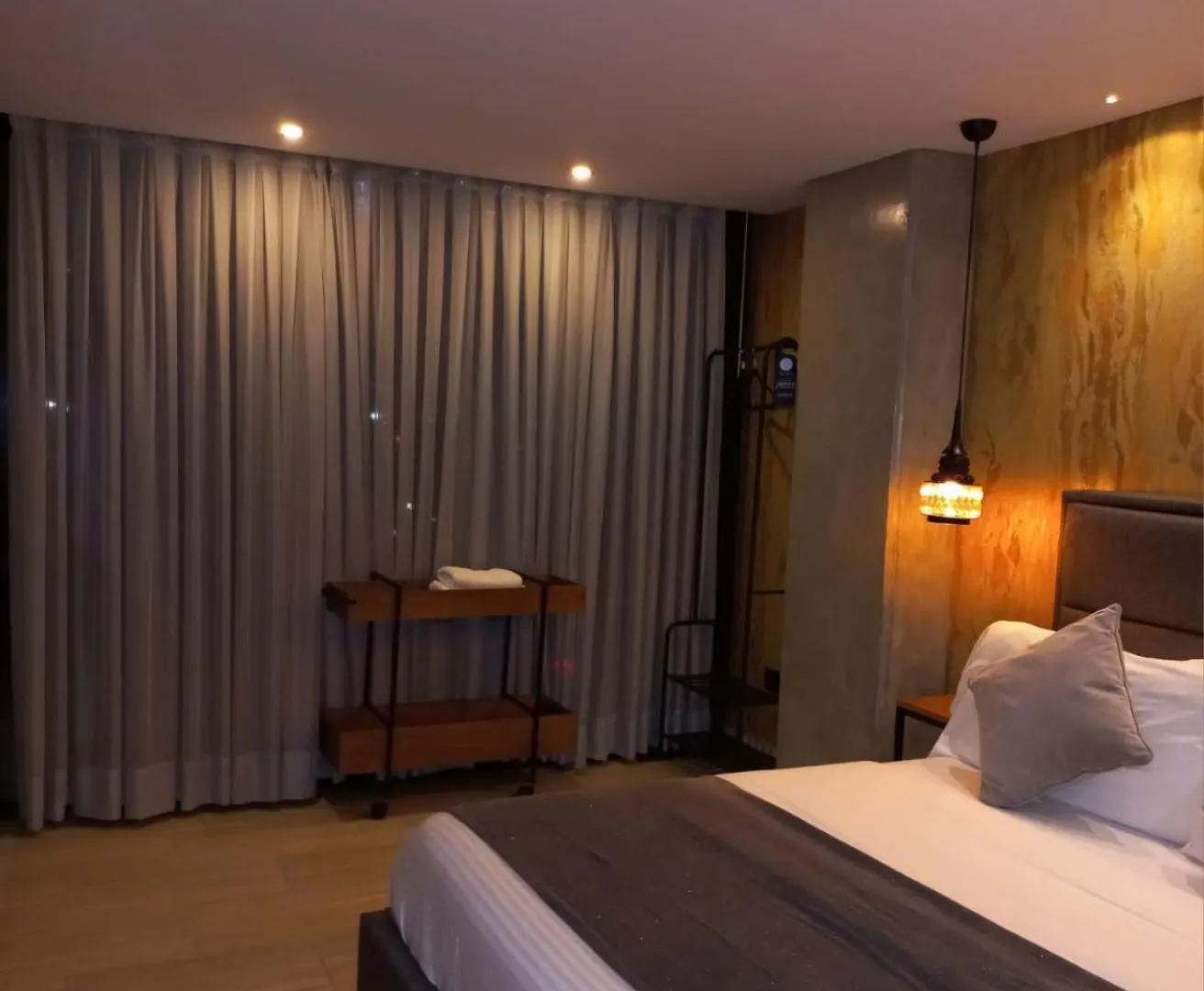 Vpv Suites Medellín 4*,