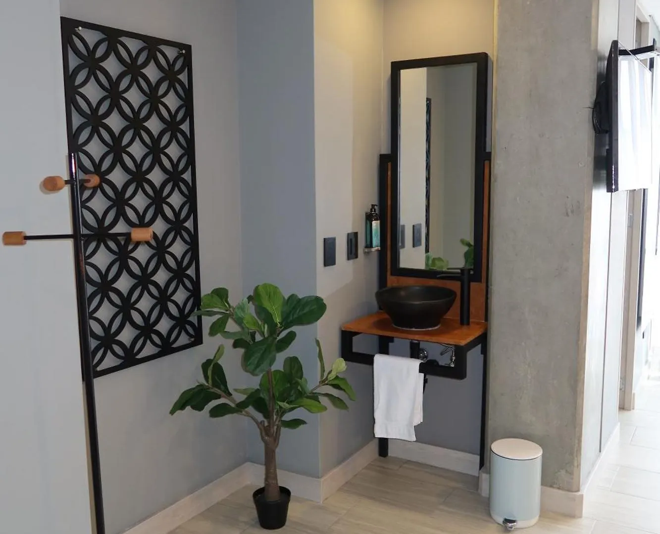 Vpv Suites Medellín 4*,