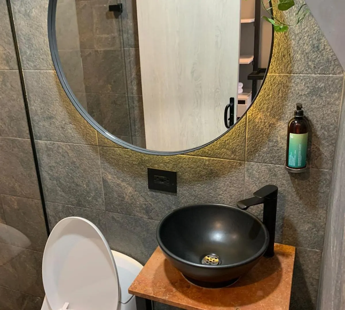 Vpv Suites Medellín Hotel
